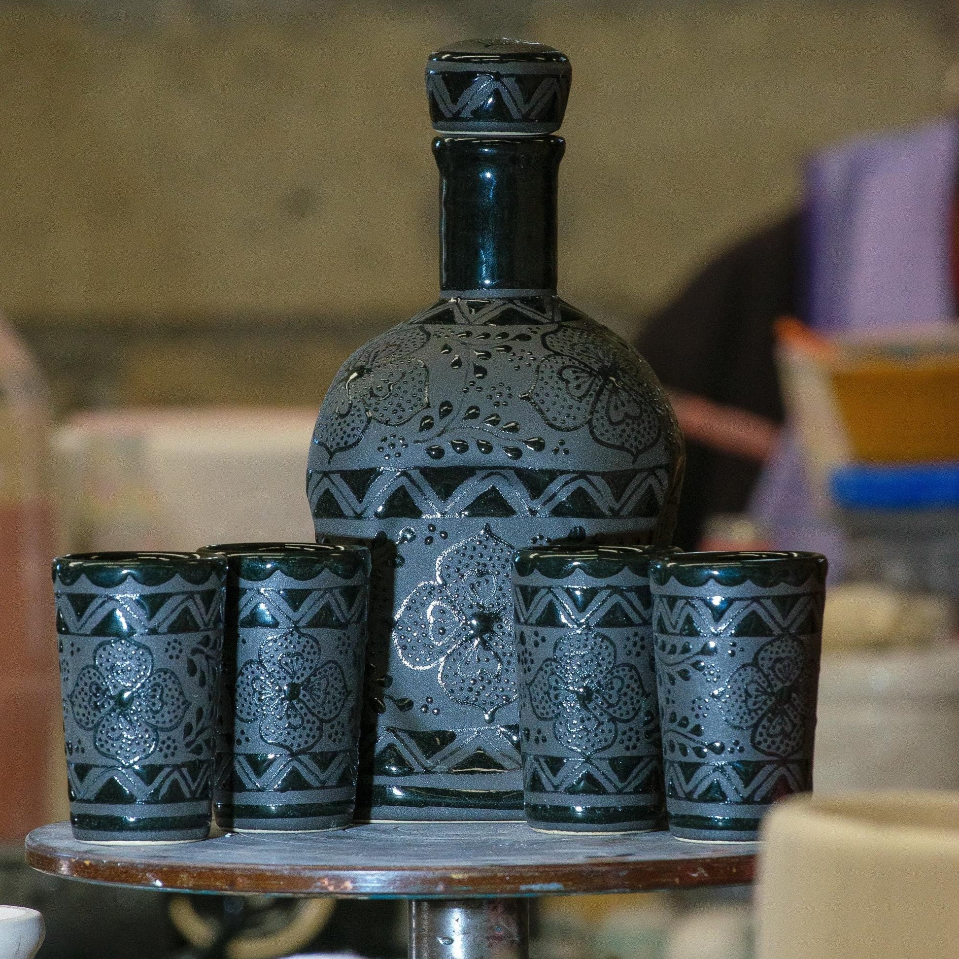 Black tequila decanter set glaze detail