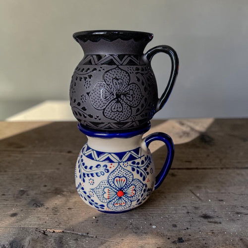 Blue Mexican jarrito mug glaze detail