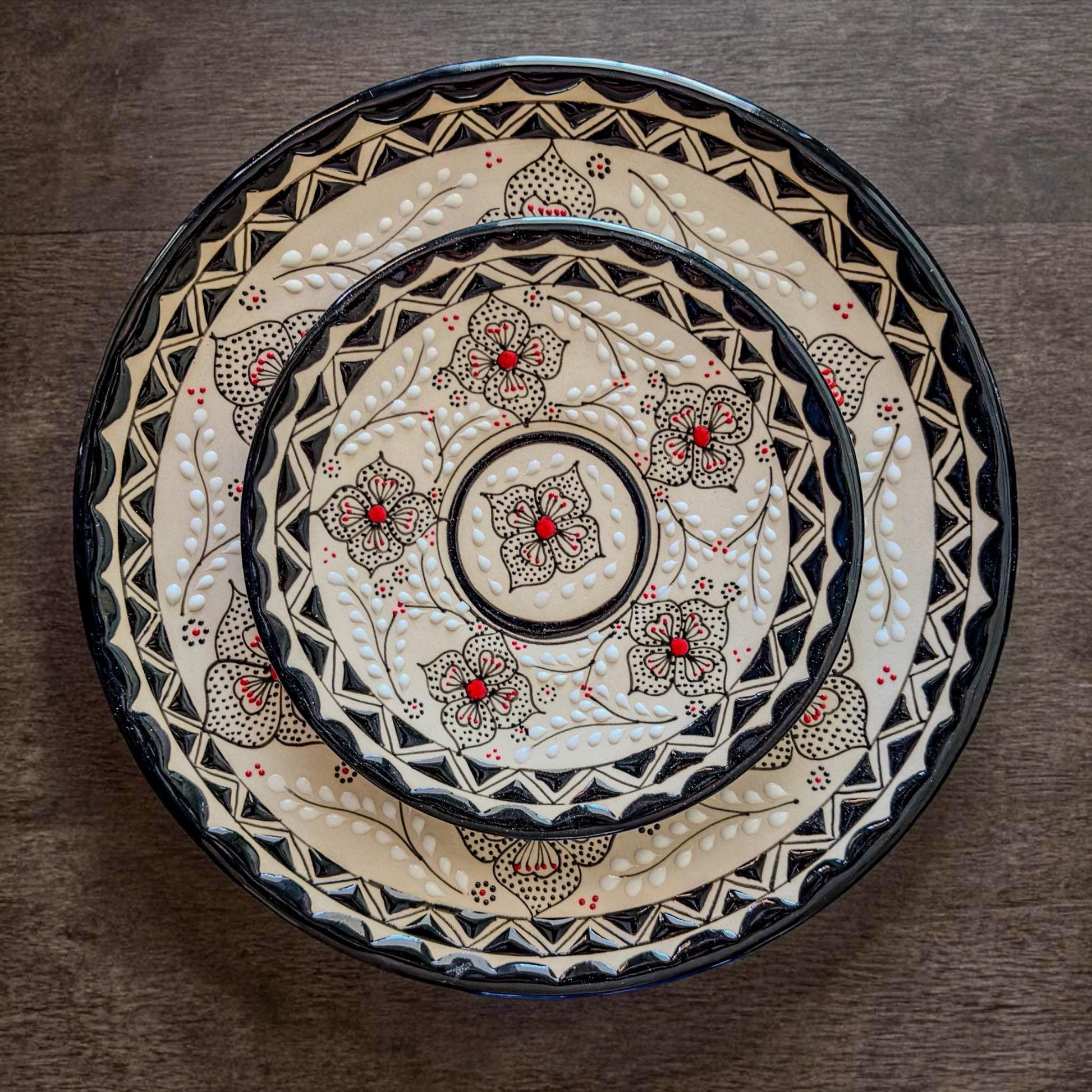 Stoneware large plate 10.5 inch handmade in Mexico