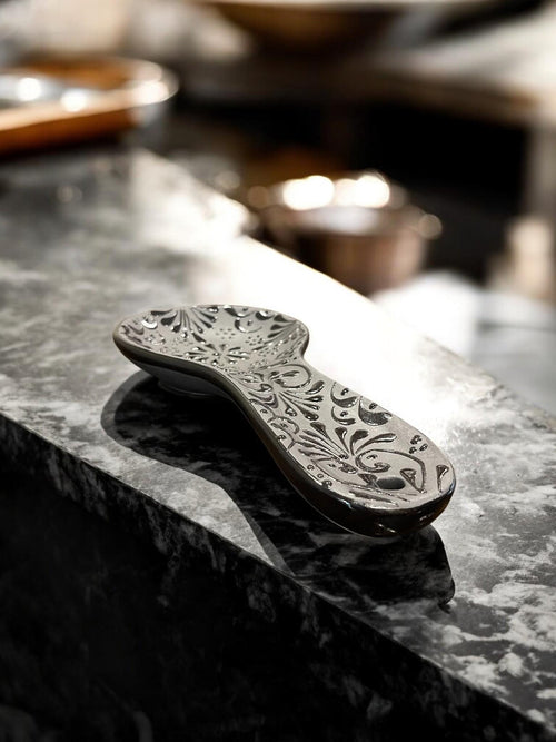 Talavera spoon rest on kitchen counter - Mexican folk art