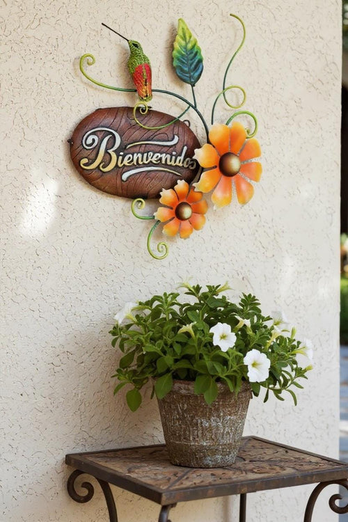 Metal Bienvenidos welcome sign display, handmade Mexican folk art